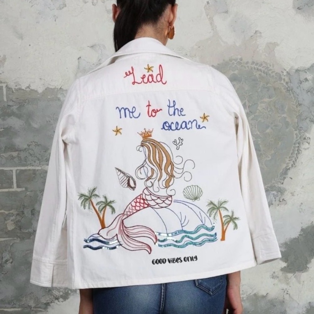 AVANI DEL AMOUR - MERMAID EMBROIDERD JACKET - Small - NWT!